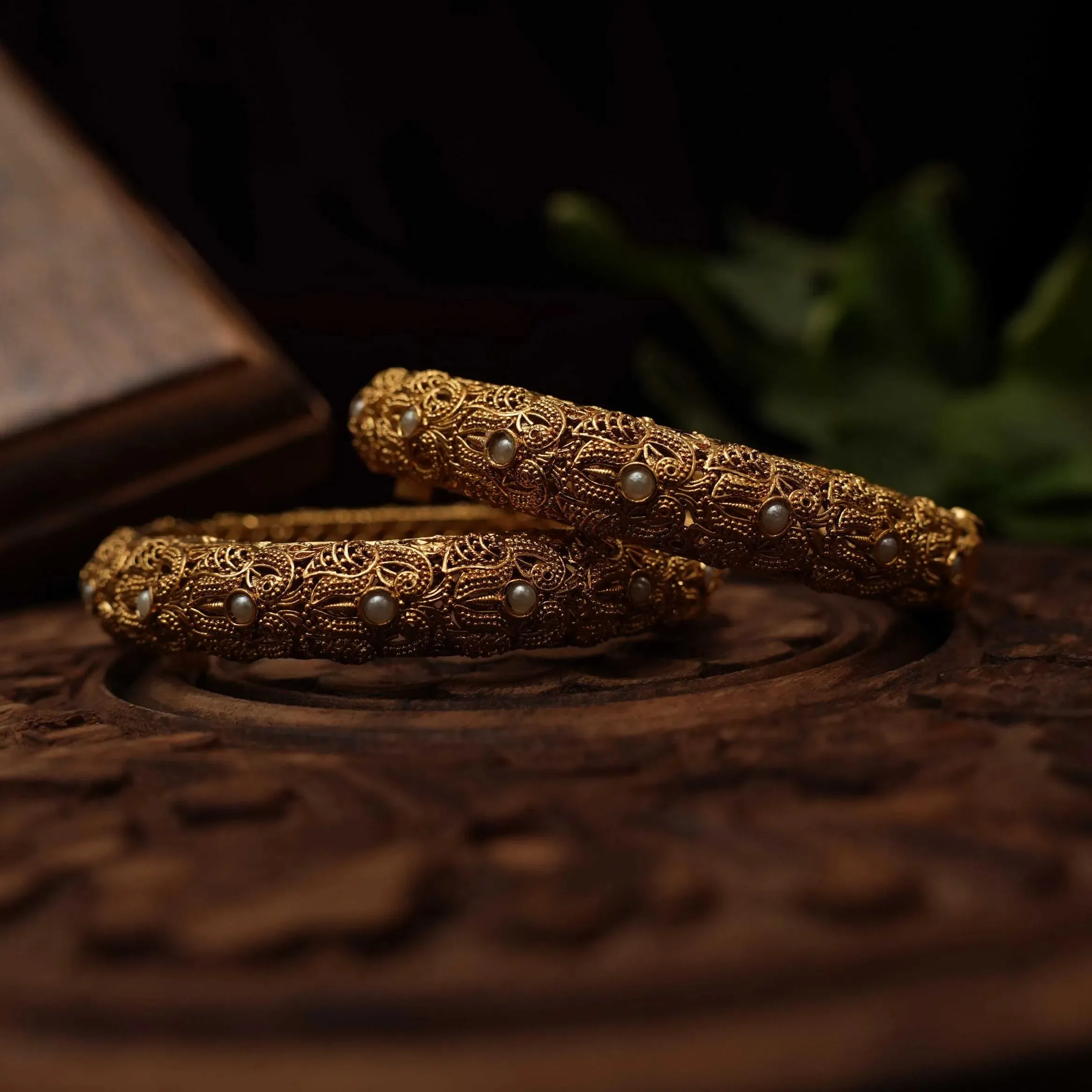 Aarvi Antique Pearl Bangles