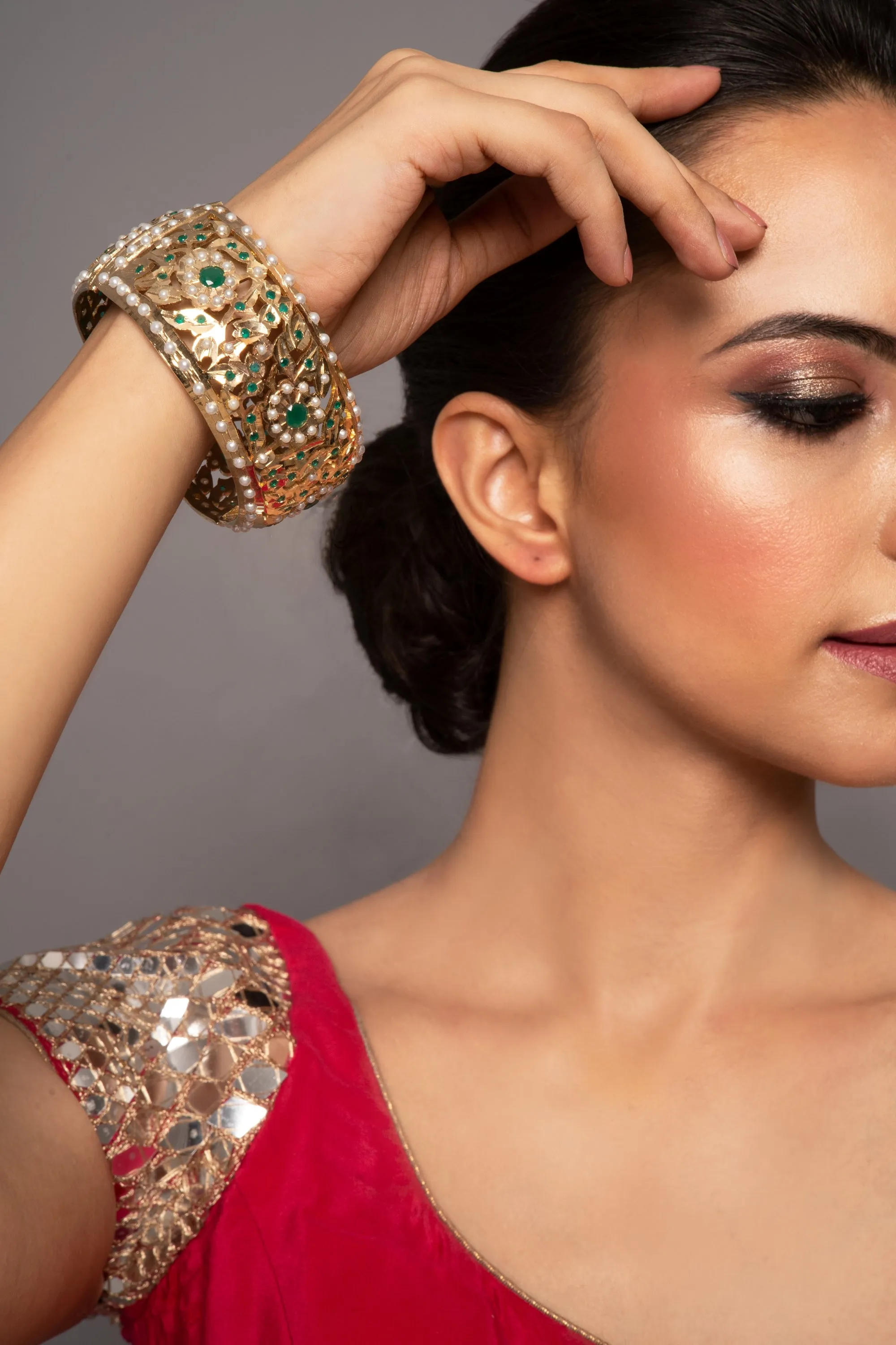 Amaira Green Broad Jadau Openable Kada