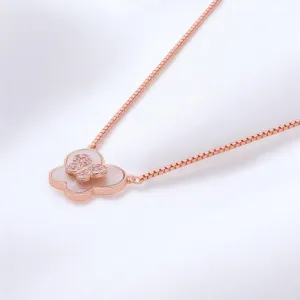 Butterfly Clover Pendant Necklace – A Delicate Symbol of Transformation | SKU : 0021150012, 0021150029, 0021150036, 0021150043