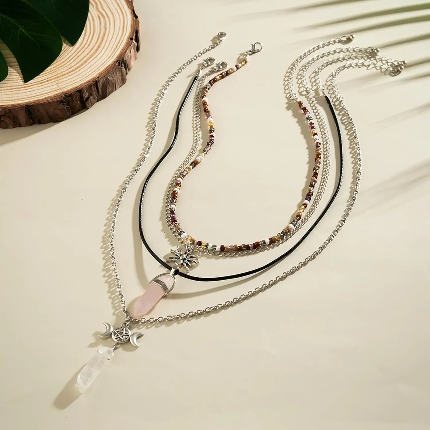 Butterfly Necklace Dainty Pearl Necklace for Women Boho Butterfly Choker Necklace Rhinestone Beaded Necklace Trendy Butterfly Gifts for Women