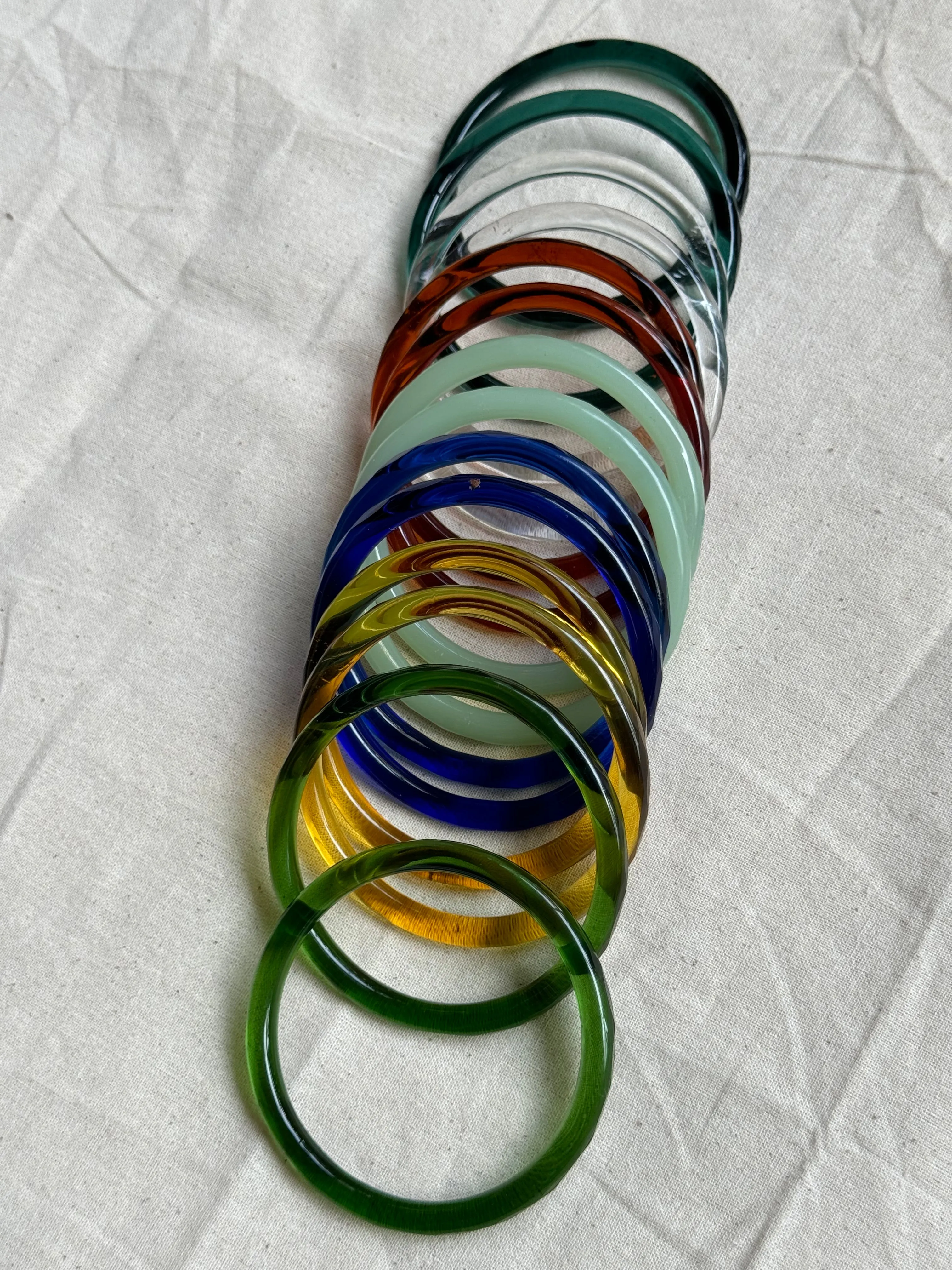 Cut work glass handcrafted bangle - single