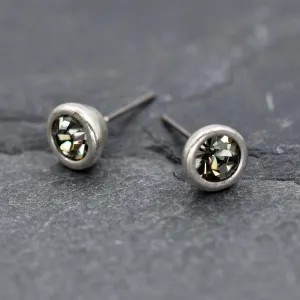 Delicate stud earrings