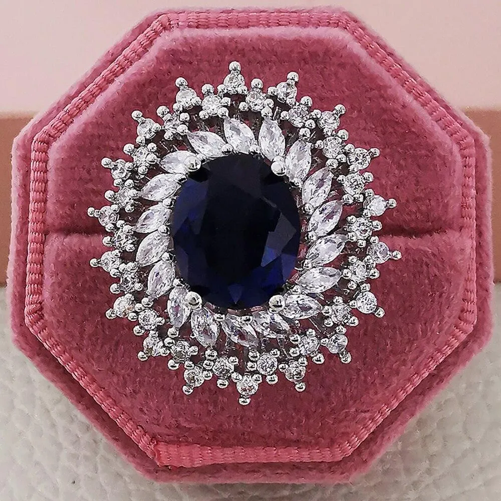 Delightful New Luxury Blue Color Oval Cut AAA  Cubic Zirconia Diamonds Fashion Rings