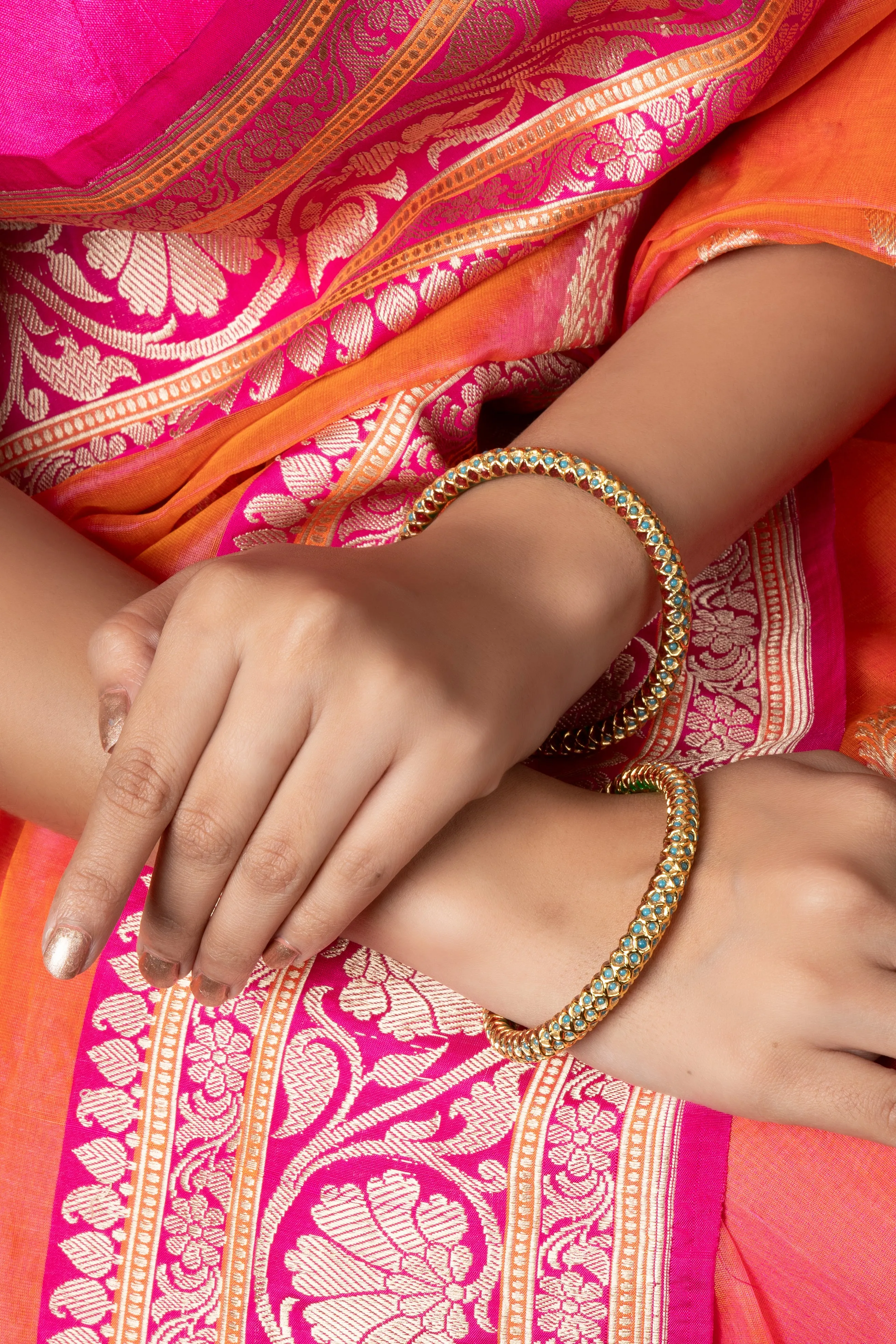Elegant Sonamoti Bangle Pair - Feroza