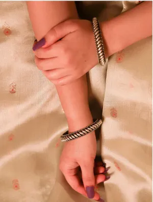 Exclusive Pure Silver Traditional Maharashtrian Kangans - Gahu Tode