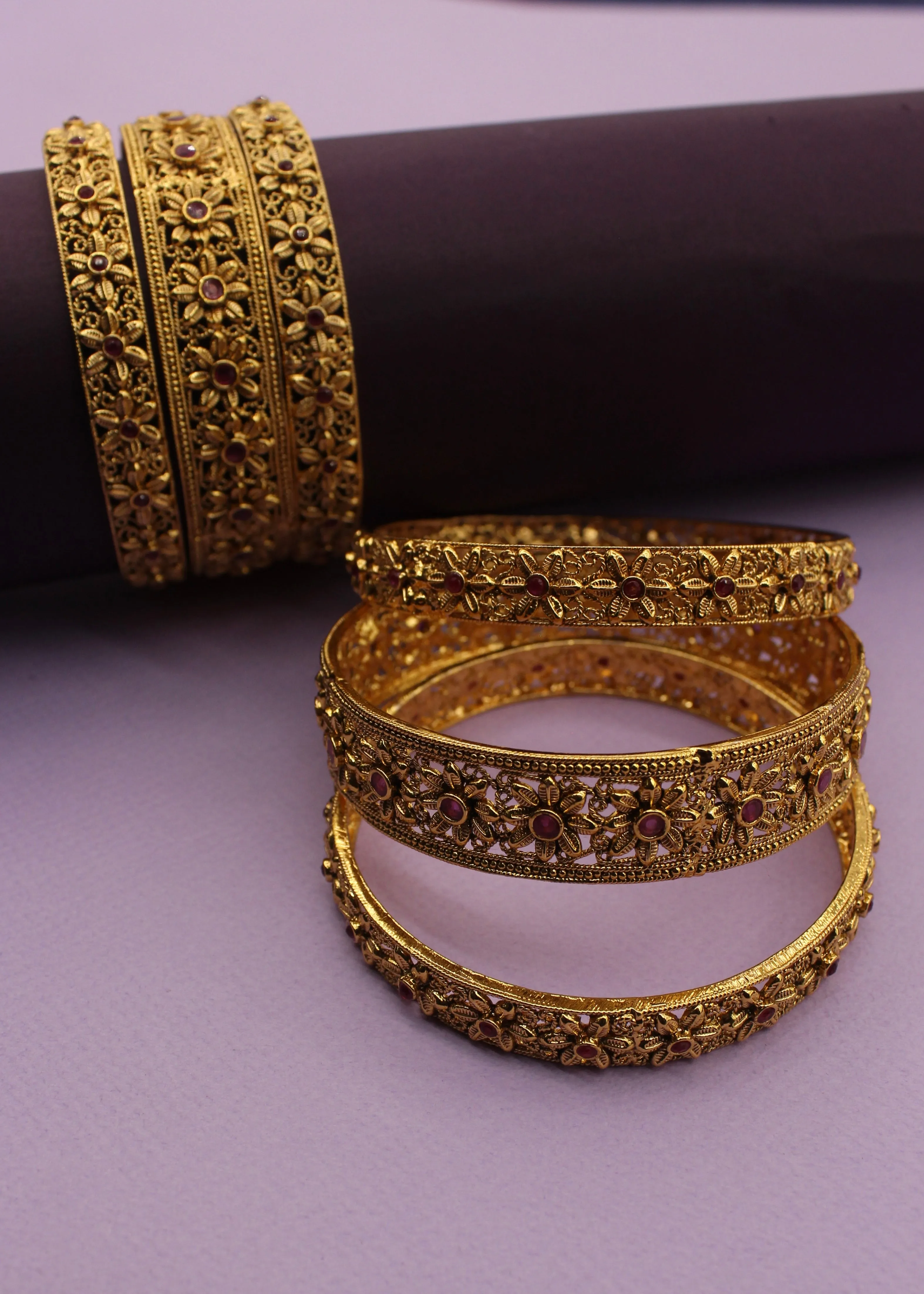 FLORET PINK STONE BANGLES