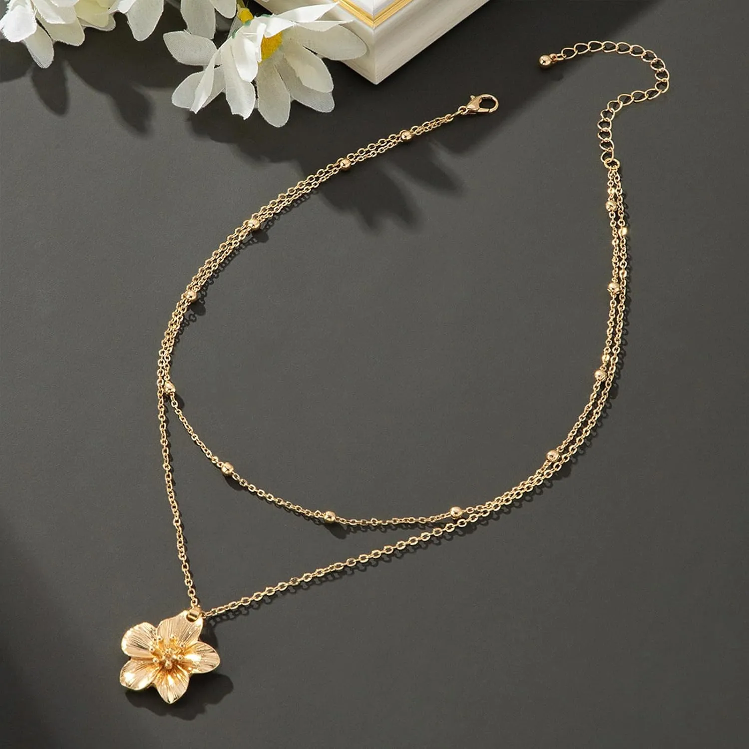 Gold Flower Necklace for Women Chunky Gold Floral Pendant Necklace Statement Flower Choker Jewelry for Women