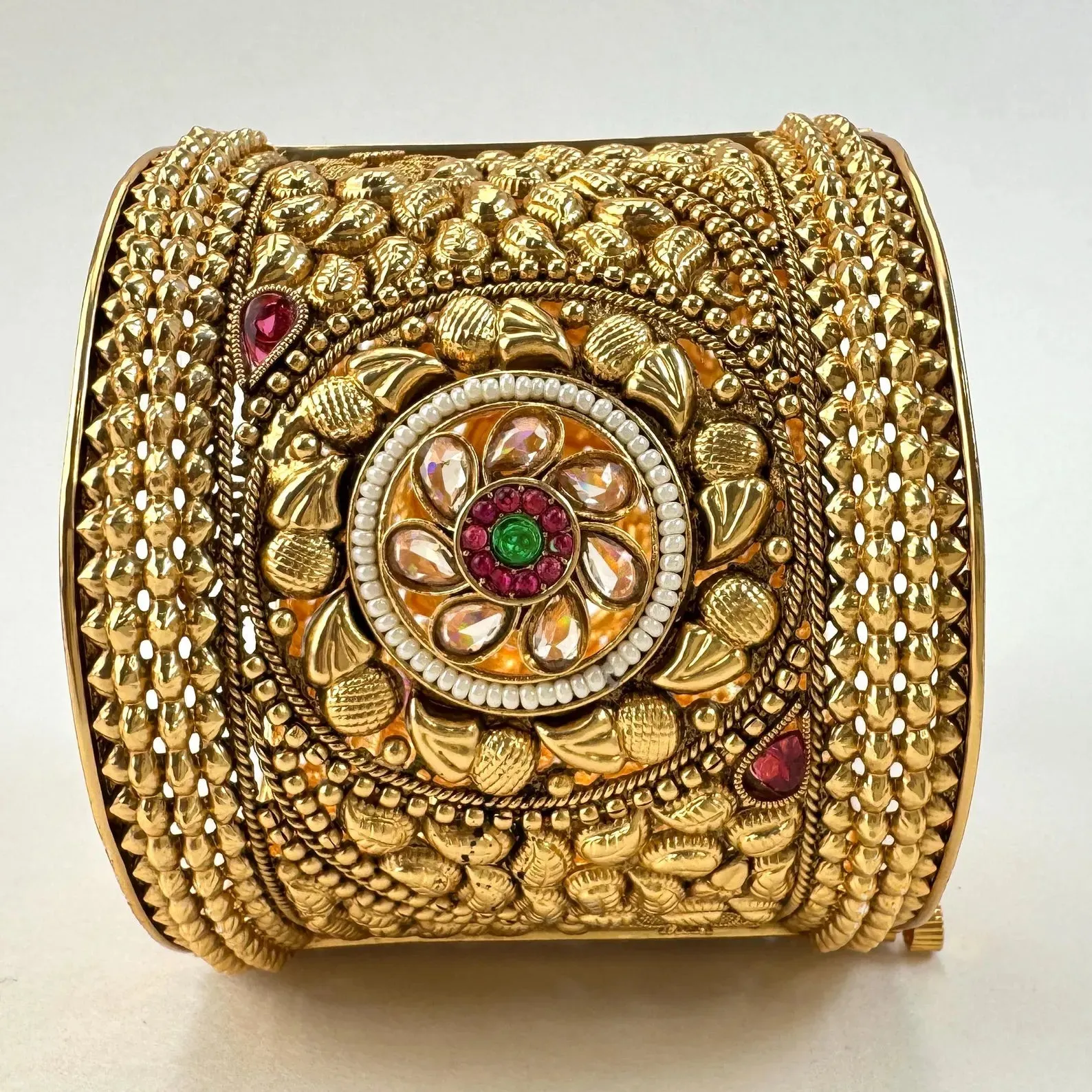 Gold plated Rajwadi Antique Broad Bangles Single openable Kada Bangle(1Pc)