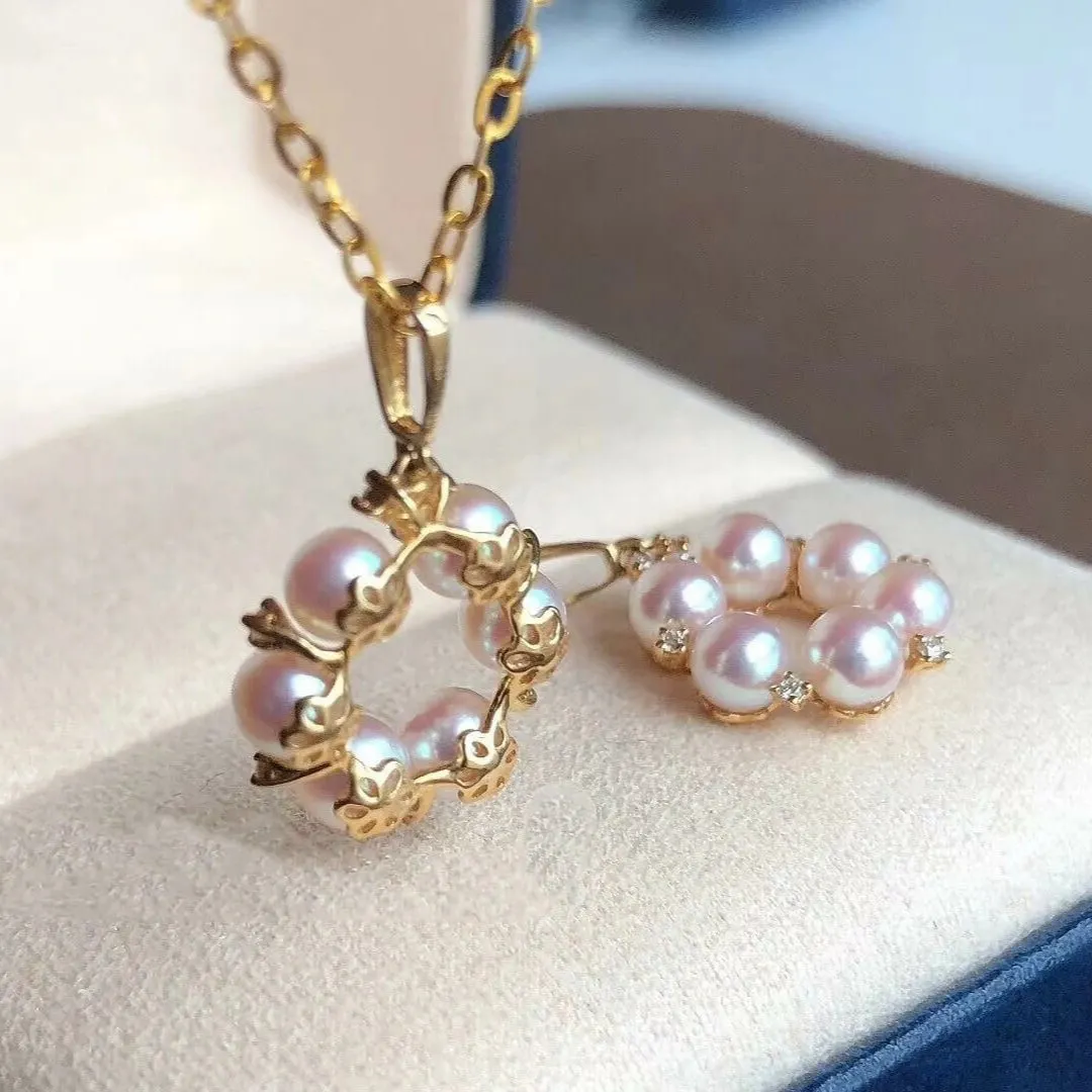 Grape 4.0-4.5 mm White Baby Akoya Pearl Pendant Mounted on G18K