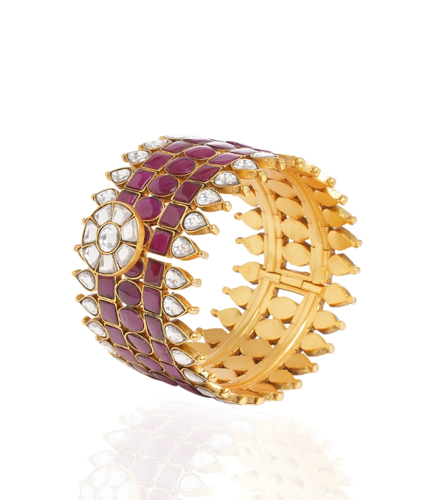 Jayaswi Ruby Kundan Bangle