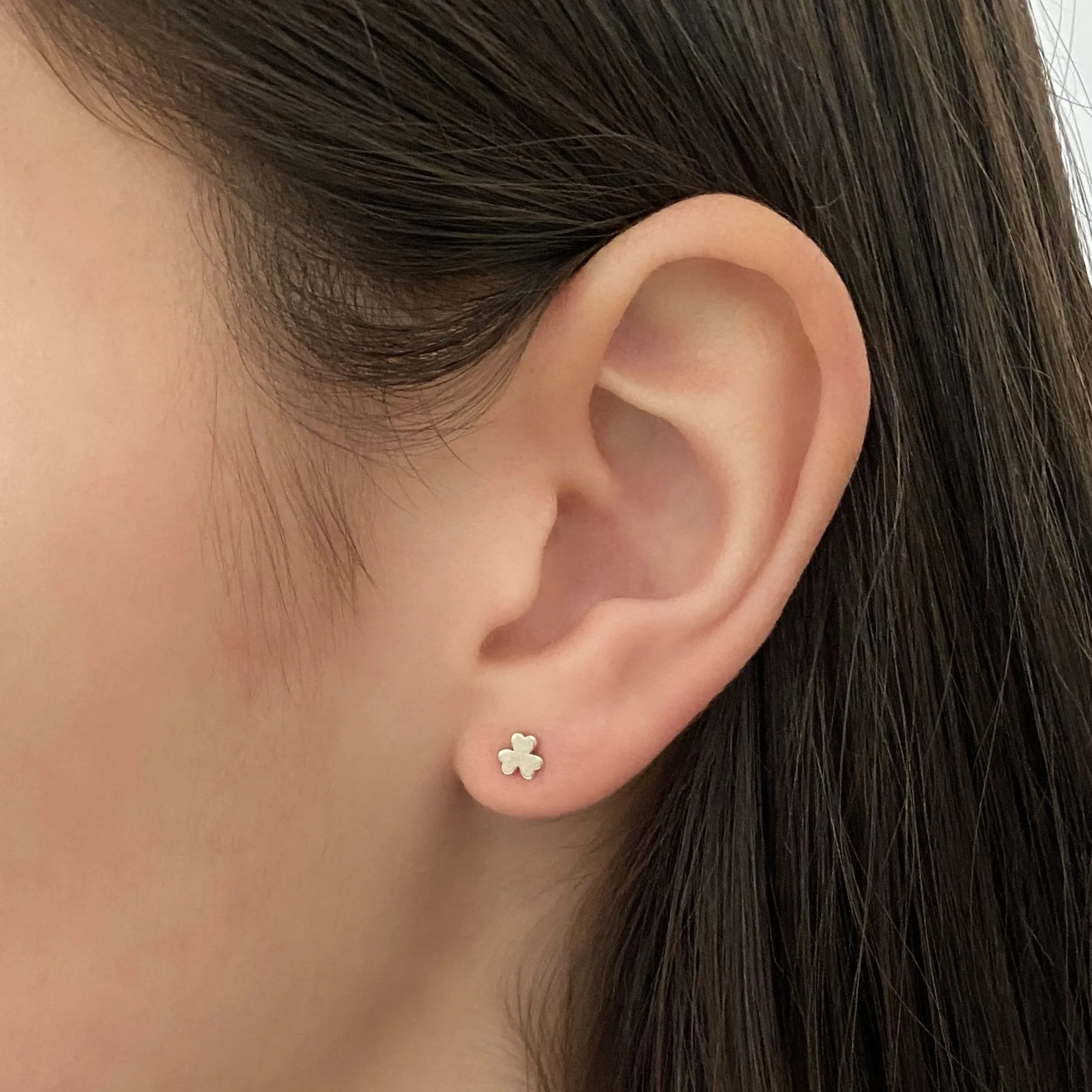 KD Shamrock Earring in Sterling Silver (single earring)