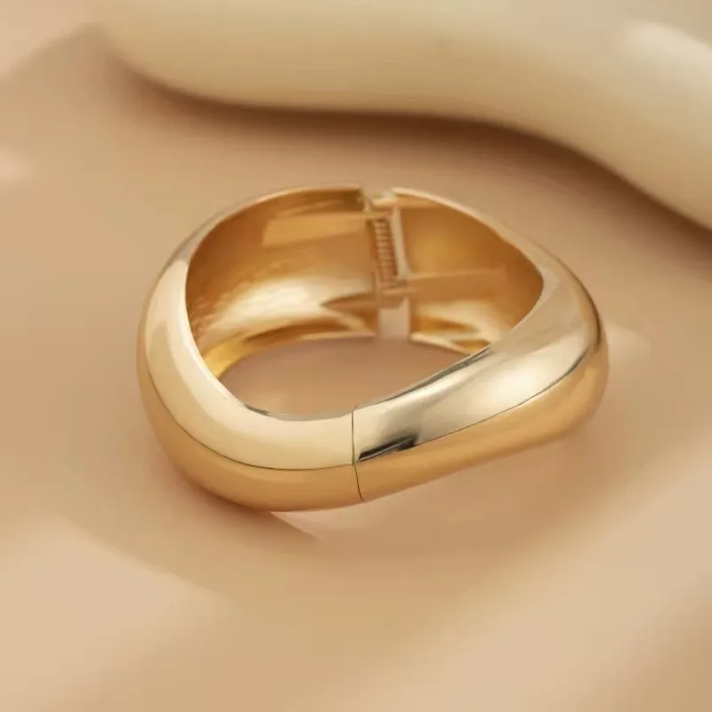 Luxury Exaggerated Smooth Metal Thick Bangles