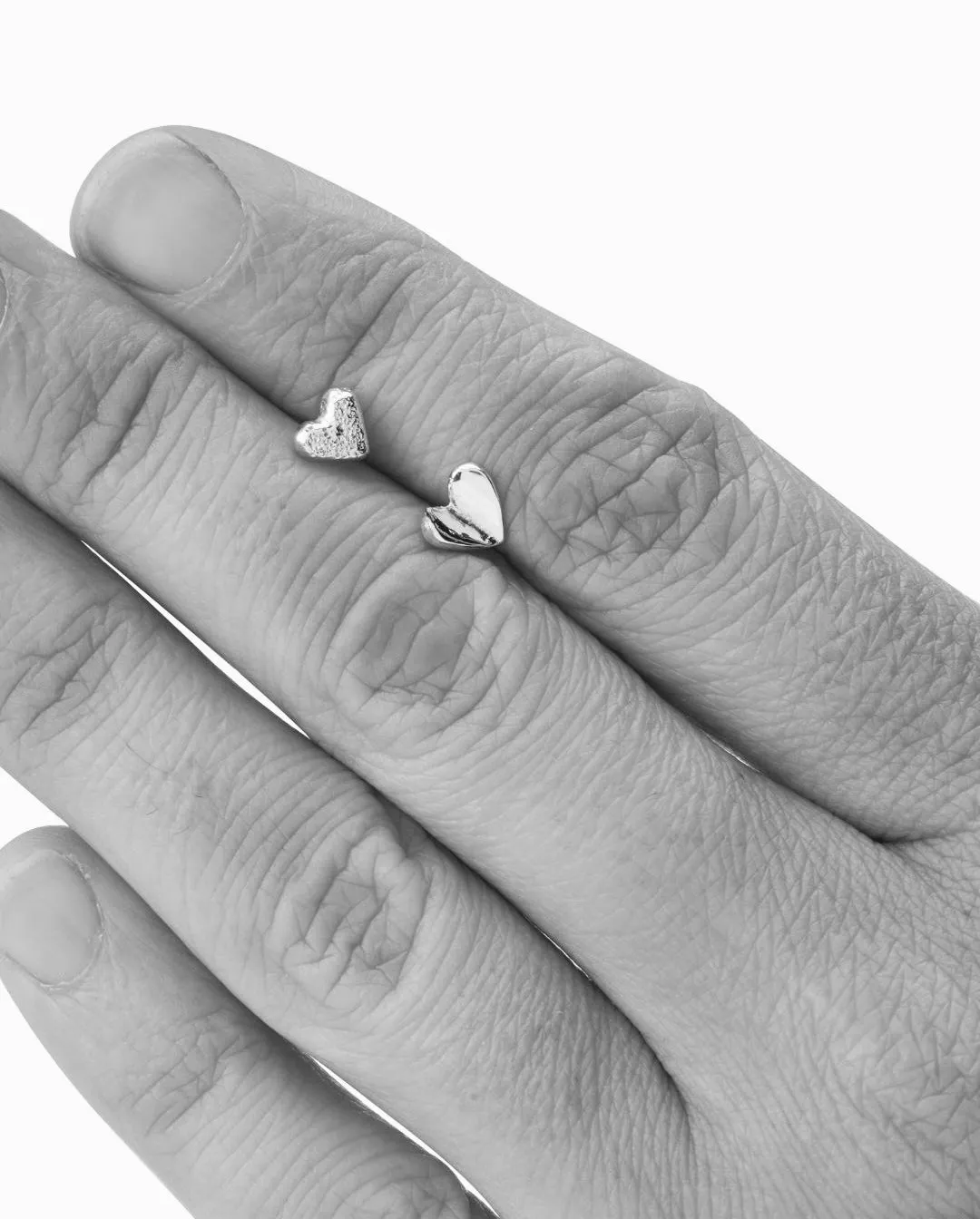 Open Heart Stud | Yellow Gold