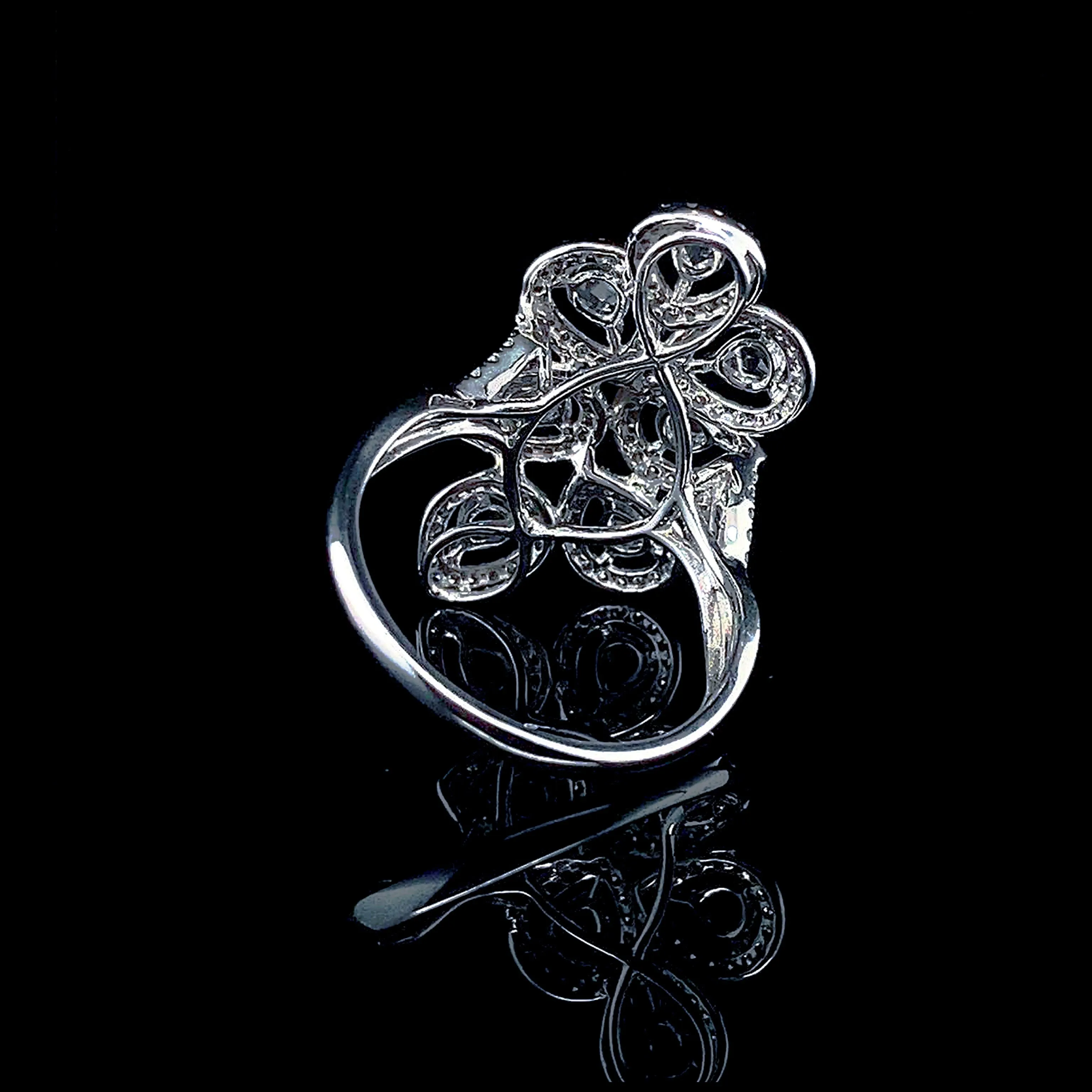 PREORDER | Pear Diamantes Cluster Shape Diamond Ring 14kt
