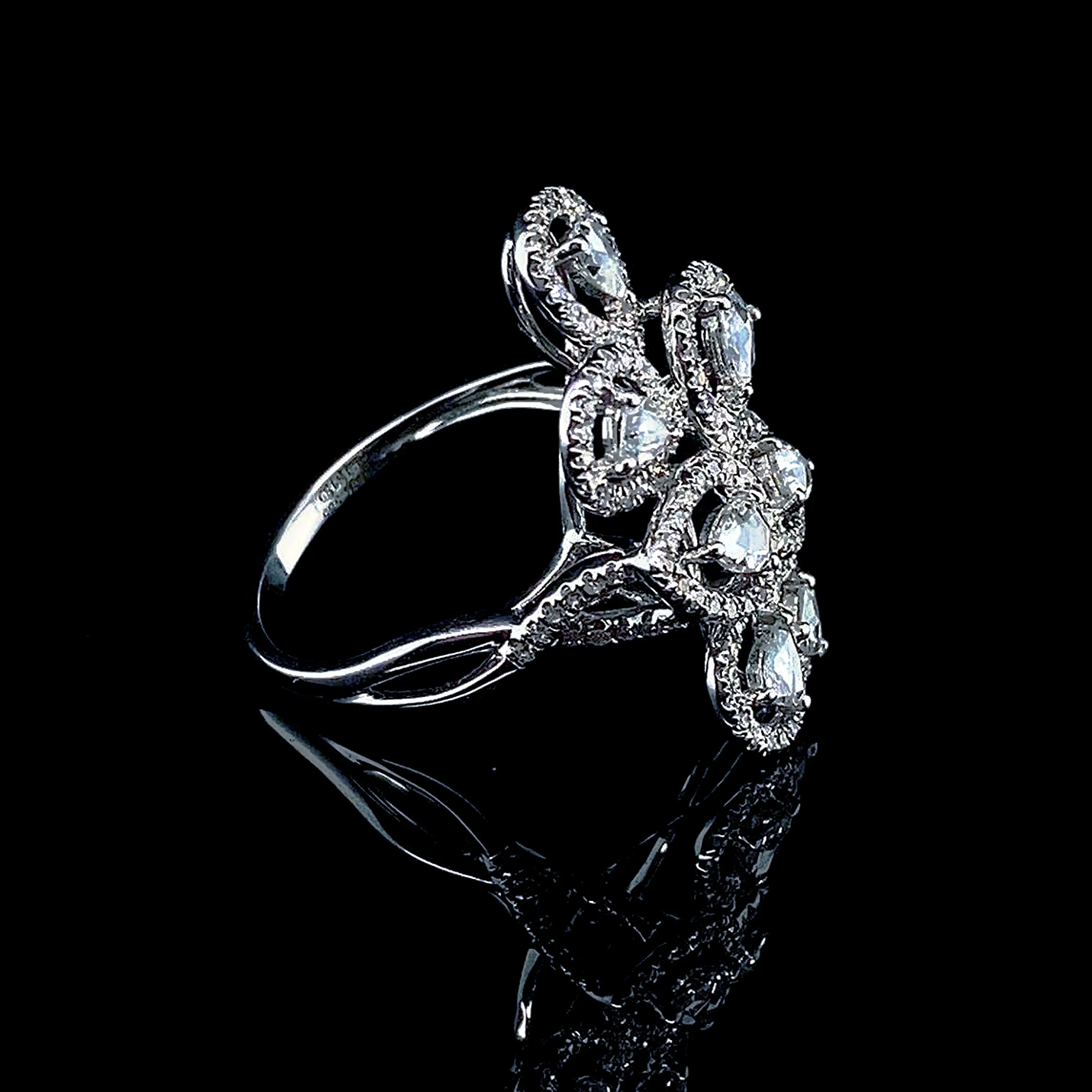 PREORDER | Pear Diamantes Cluster Shape Diamond Ring 14kt