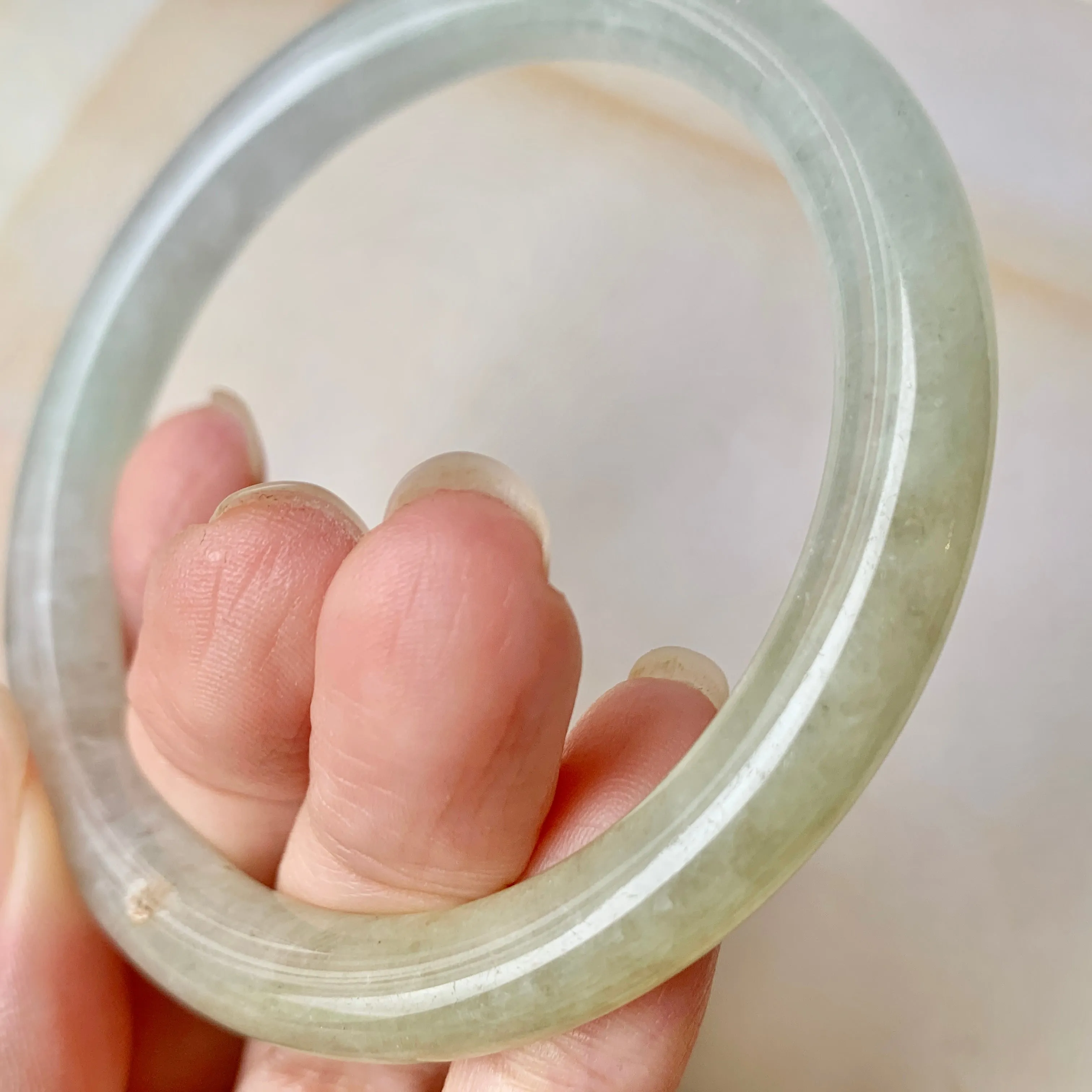 SOLD OUT: 55.7mm A-Grade Natural Duo Tone Jadeite Traditional Round Bangle No.151921