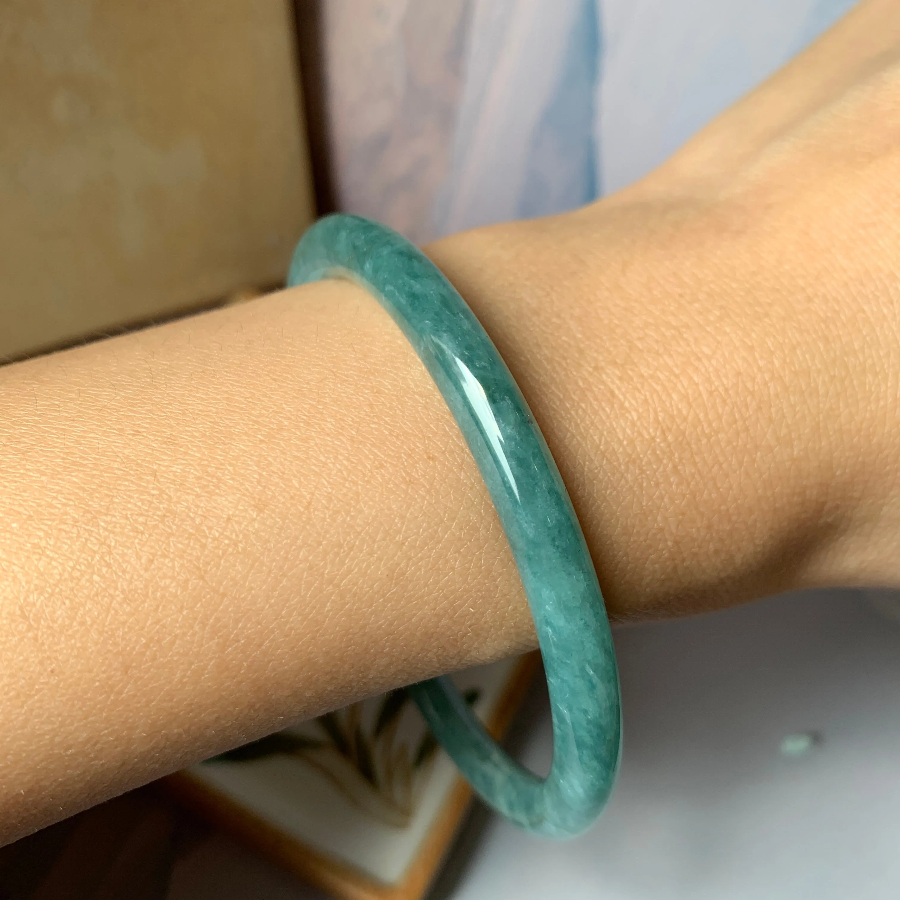 SOLD OUT: 58.2 mm A-Grade Natural Greenish Blue Jadeite Traditional Round Bangle No.151909