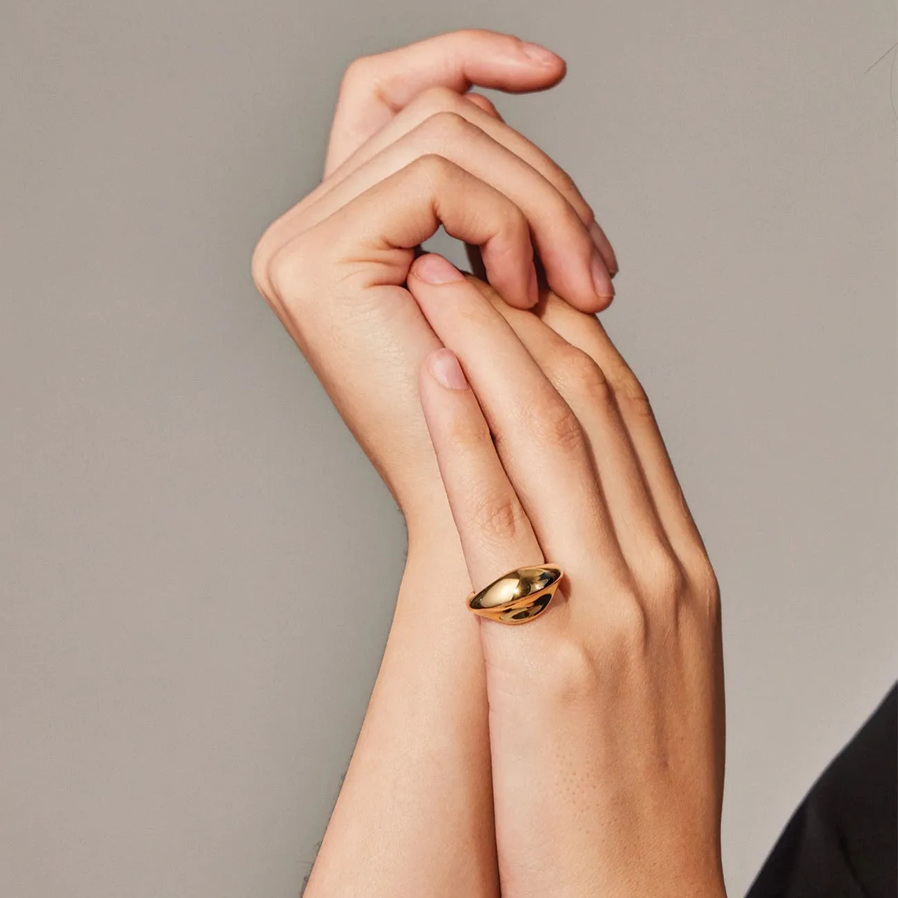 Studio Pinky Ring (Gold)