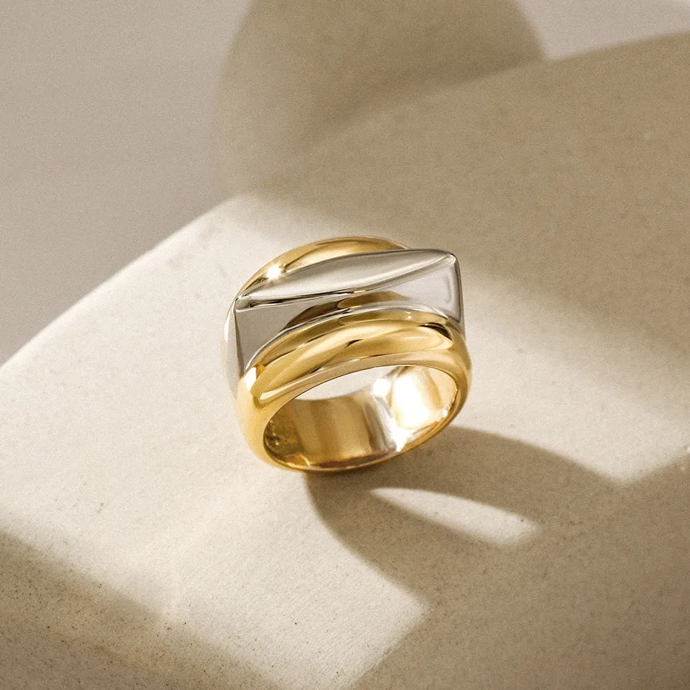 Two-Tone CURVE Ring