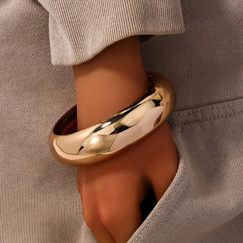 Vintage Hyperbole Geometric Wide-Face Bangles
